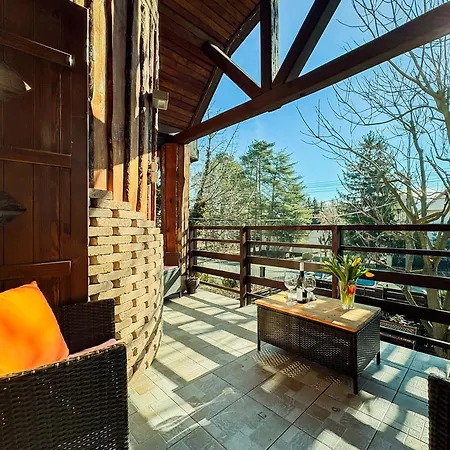 Mediterran Rezidencia Jobb Felso Apartment *